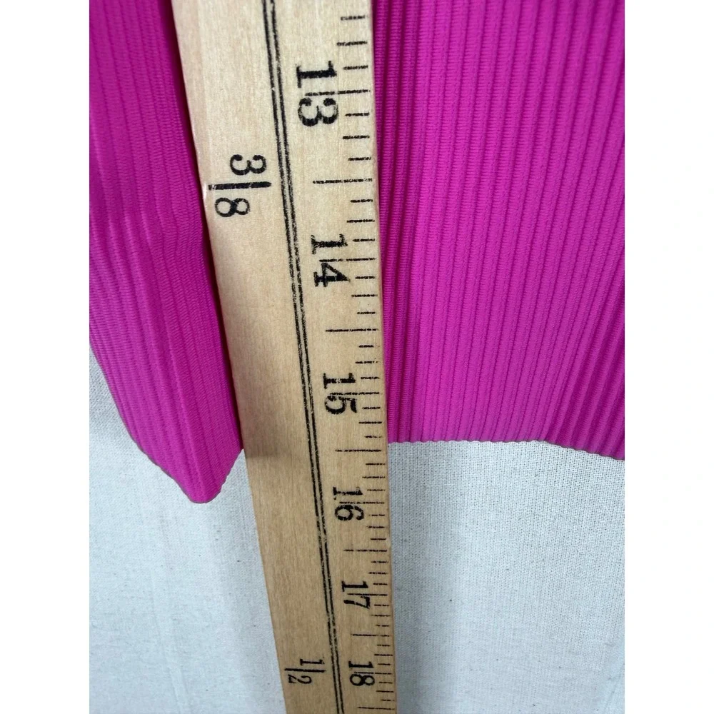 Lululemon Women's Power Pivot Ribbed Tank Top size 0 Magenta Pink